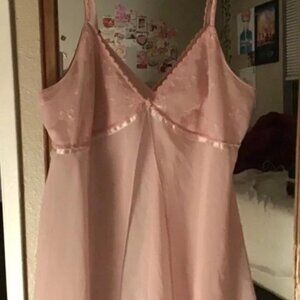 Embroidery Princess floral cami